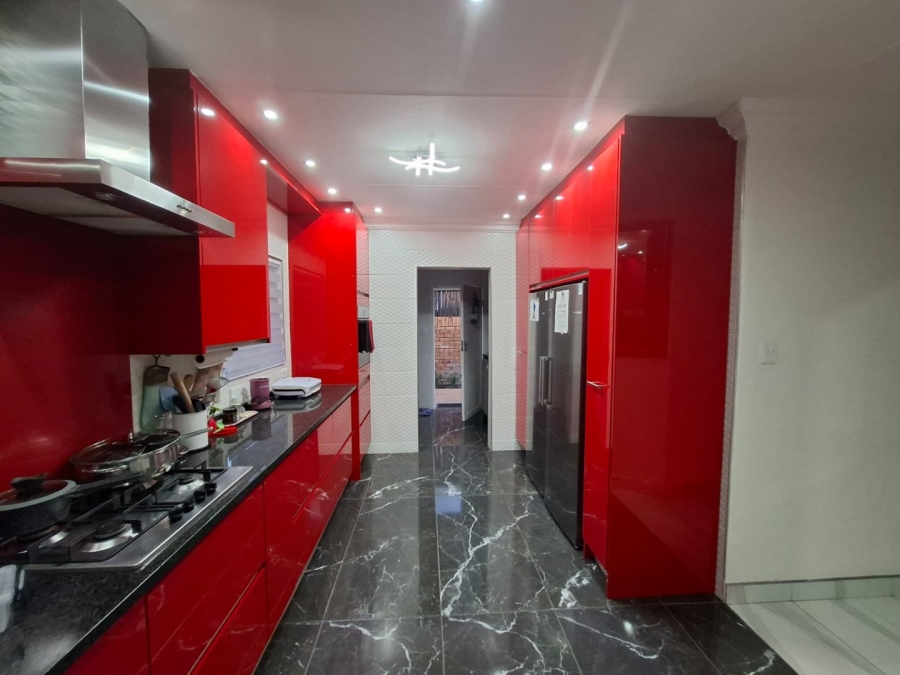 3 Bedroom Property for Sale in Boschdal North West